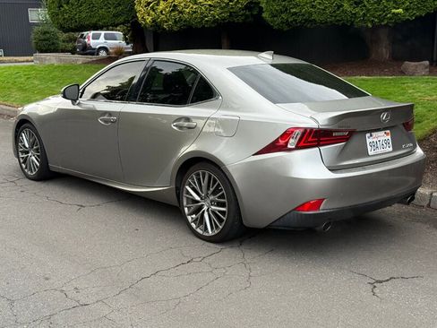 Used 2015 Lexus IS 250 image 3