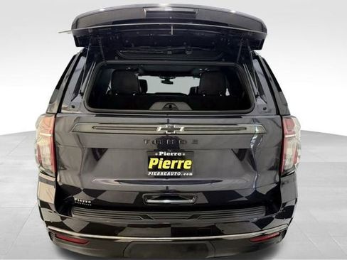 Used 2022 Chevrolet Tahoe Z71 w/ Luxury Package image 4
