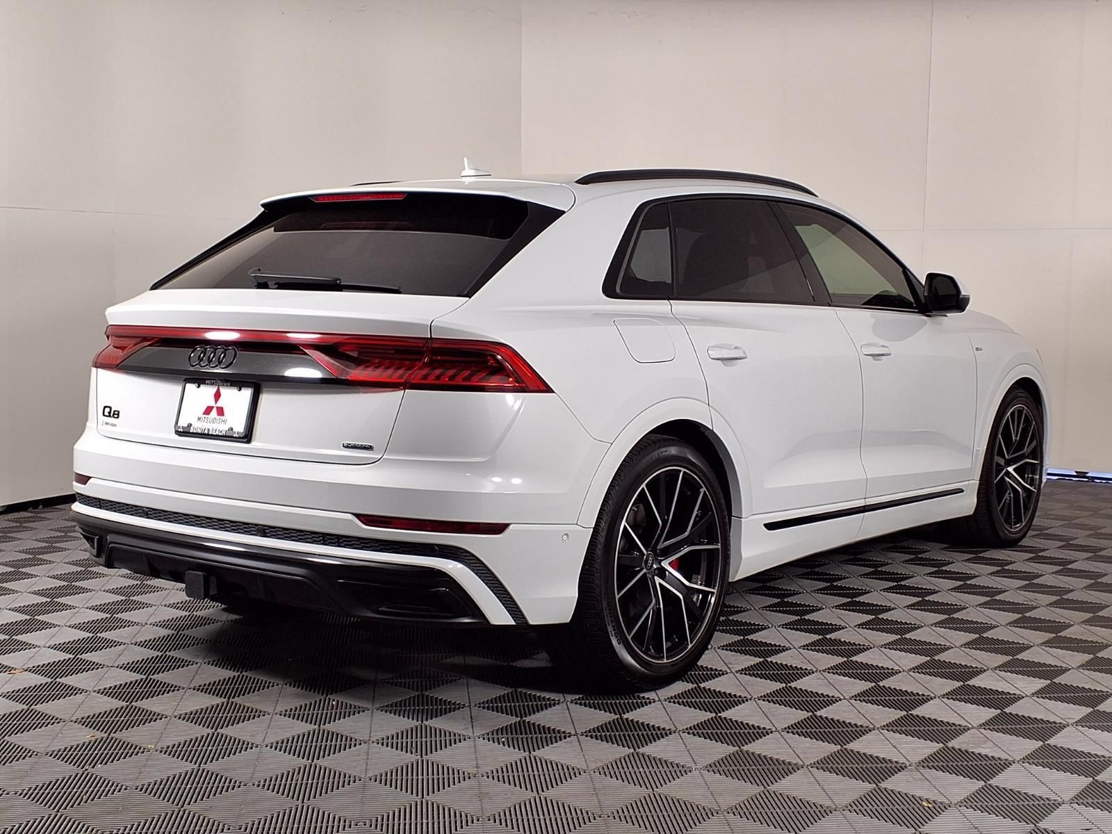 Used 2023 Audi Q8 Prestige AWD/4WD image 33