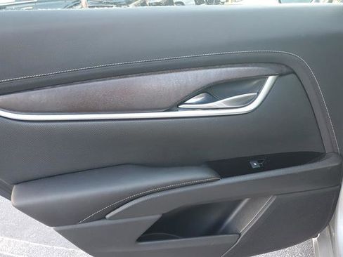 Used 2018 Cadillac XTS Luxury image 19