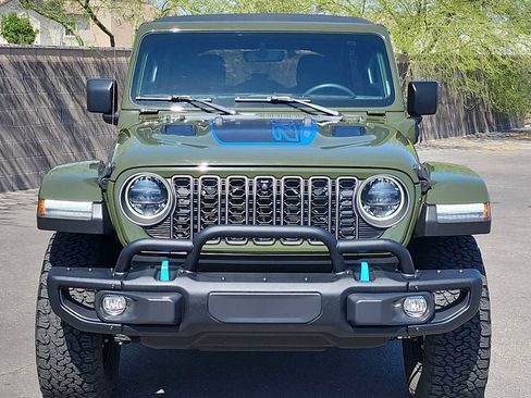 Used 2023 Jeep Wrangler Unlimited Rubicon 4xe AWD/4WD image 3