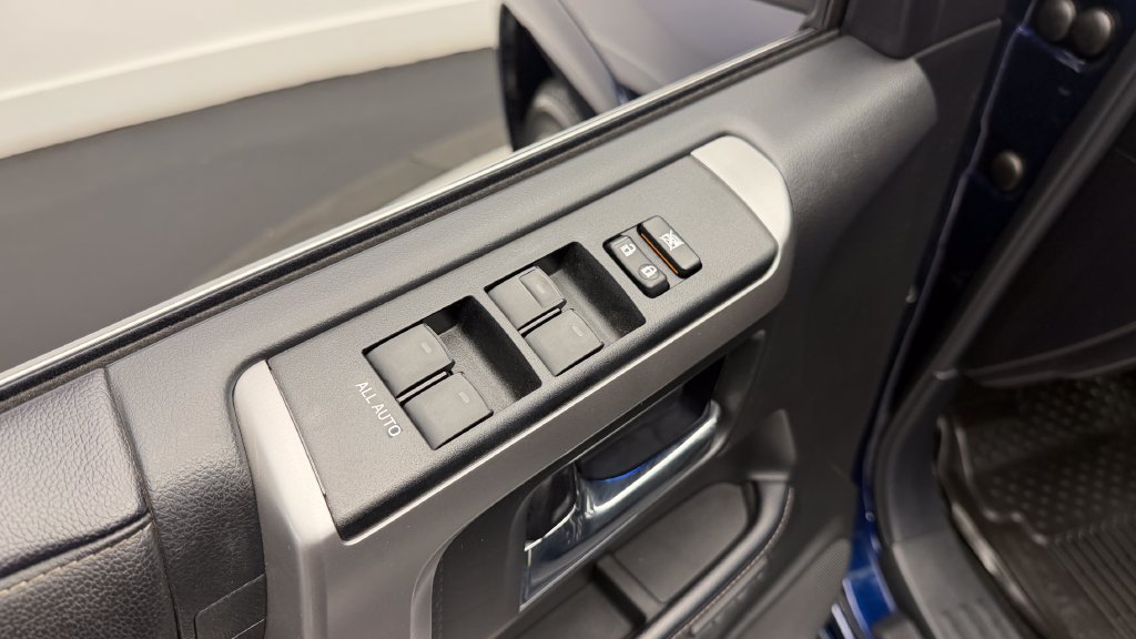 Used 2023 Toyota 4Runner Limited AWD/4WD image 18