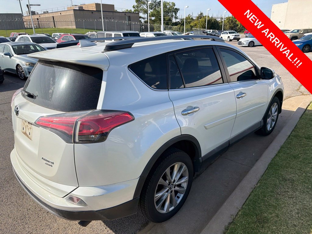 Used 2017 Toyota RAV4 Limited AWD/4WD image 4