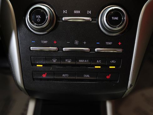 Used 2017 Lincoln MKC Premiere image 20