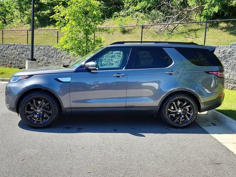 Used 2017 Land Rover Discovery HSE AWD/4WD image 6