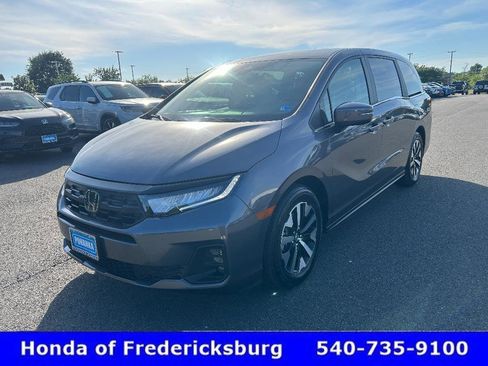 Certified 2026 Honda Odyssey EX-L image 2