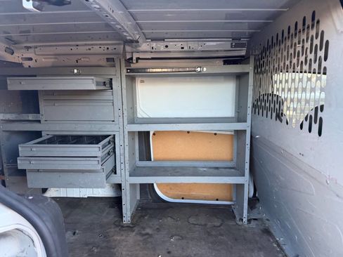 Used 2018 Ford Transit Connect XL image 15