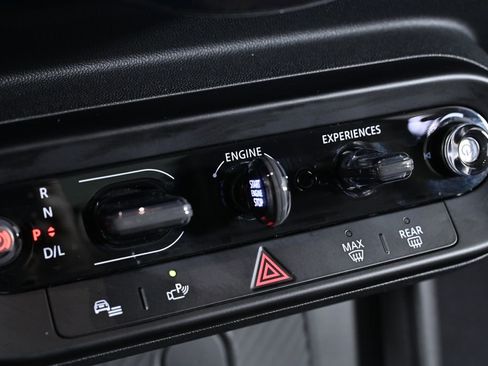Certified 2025 MINI Cooper 2-Door Hardtop FWD image 16