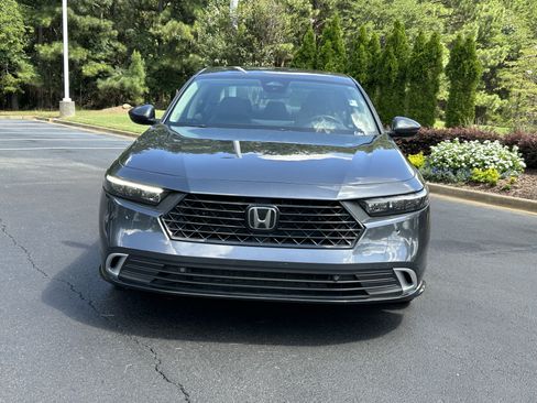Used 2025 Honda Accord Touring image 3