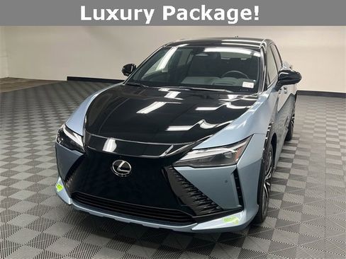 Used 2023 Lexus RZ 450e Premium image 2