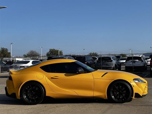 Used 2023 Toyota Supra Premium image 3