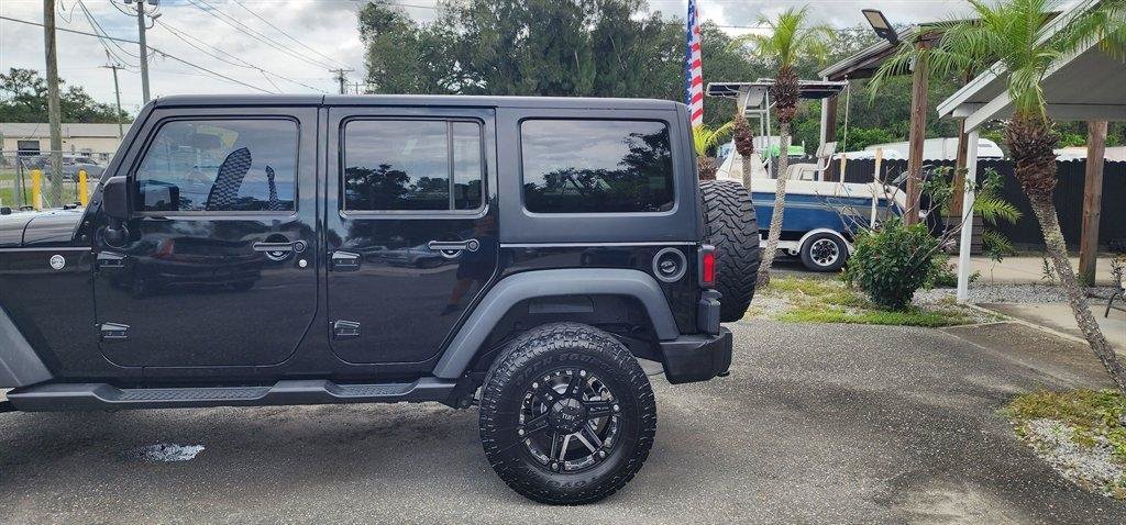 Used 2015 Jeep Wrangler Unlimited Sport w/ Quick Order Package 24S AWD/4WD image 10