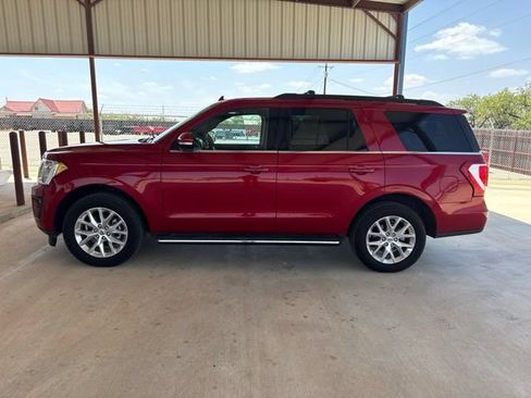 Used 2020 Ford Expedition XLT w/ Equipment Group 202A RWD image 4