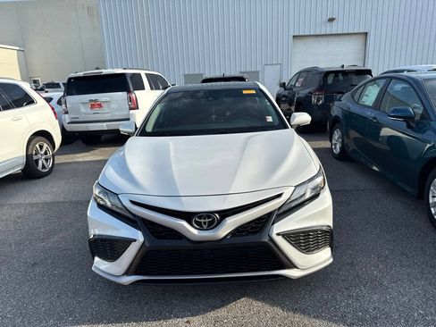 Used 2021 Toyota Camry XSE FWD image 2