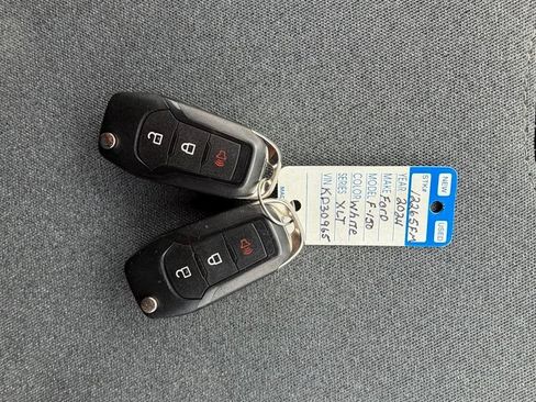Used 2024 Ford F150 XLT AWD/4WD image 12