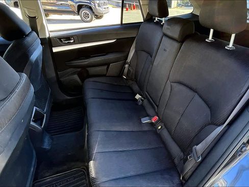 Used 2011 Subaru Outback 2.5i Premium image 19