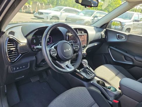 Used 2024 Kia Soul EX FWD image 12