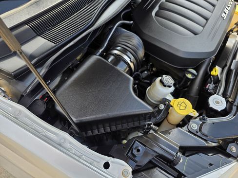 Used 2012 Dodge Grand Caravan Crew FWD image 39