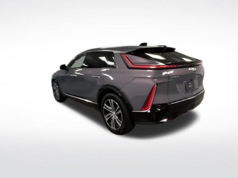 New 2026 Cadillac Lyriq Premium Luxury w/ LPO, Floor Liner Package image 44