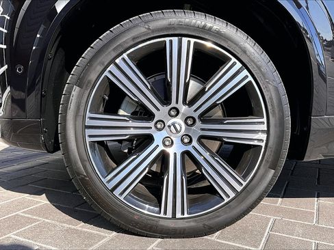 Used 2025 Volvo XC90 B6 Plus w/ Protection Package Premier AWD/4WD image 8