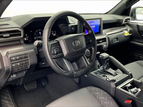 New 2025 Toyota Tacoma SR5 image 4