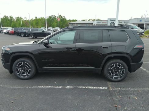 New 2026 Jeep Cherokee Laredo AWD/4WD image 5
