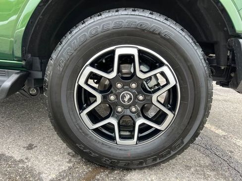 Used 2025 Ford Bronco Outer Banks image 16