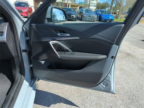 Used 2025 BMW X2 xDrive28i image 34