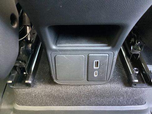 Used 2024 Buick Encore GX Preferred image 32