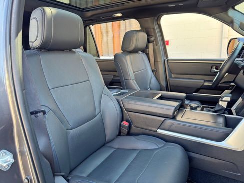 Used 2023 Toyota Sequoia Platinum AWD/4WD image 41