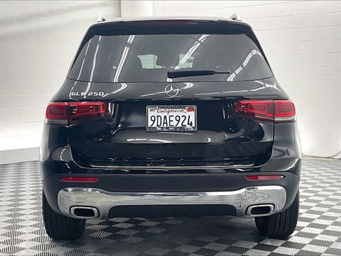 Certified 2022 Mercedes-Benz GLB 250 image 3