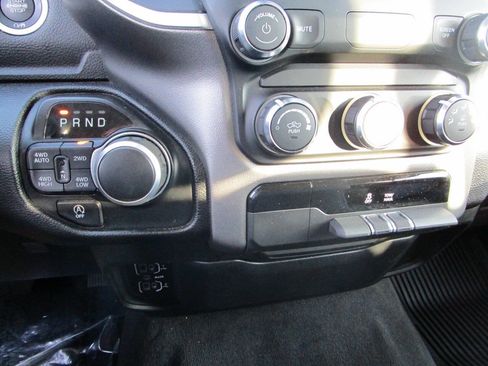 Used 2020 RAM 1500 Big Horn image 13