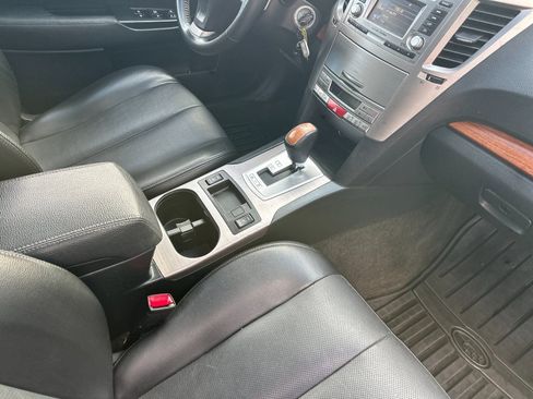 Used 2014 Subaru Outback 2.5i Limited image 16