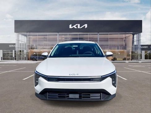 New 2026 Kia K4 LXS image 3