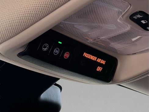 Used 2021 Buick Encore GX Select image 21