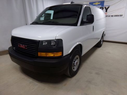 New 2025 GMC Savana 2500 w/ Driver Convenience Package image 3