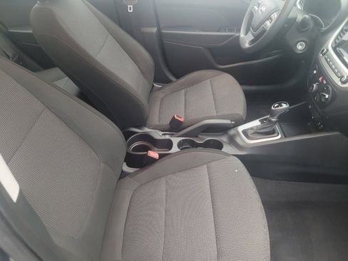 Used 2019 Hyundai Accent SE FWD image 21