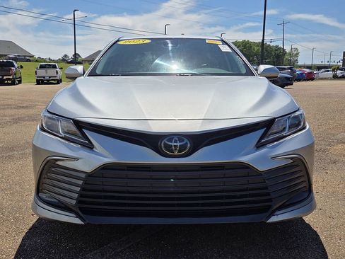 Used 2023 Toyota Camry LE FWD image 2
