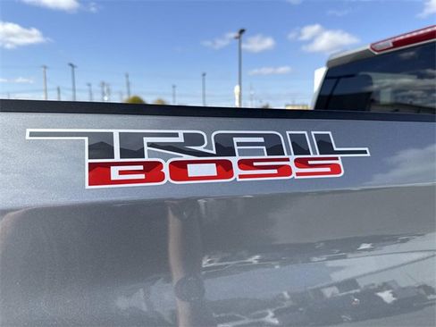 Used 2024 Chevrolet Silverado 1500 Custom Trail Boss w/ LPO, Dark Essentials Package image 5