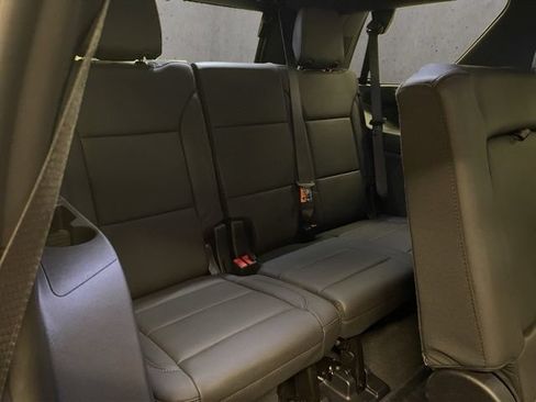 Used 2025 Chevrolet Tahoe LT w/ Comfort Package AWD/4WD image 25