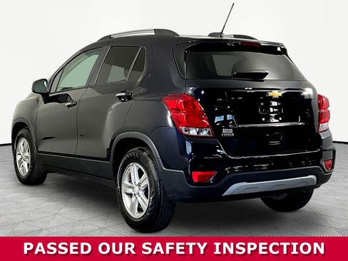 Used 2021 Chevrolet Trax LT w/ Driver Confidence Package FWD image 4