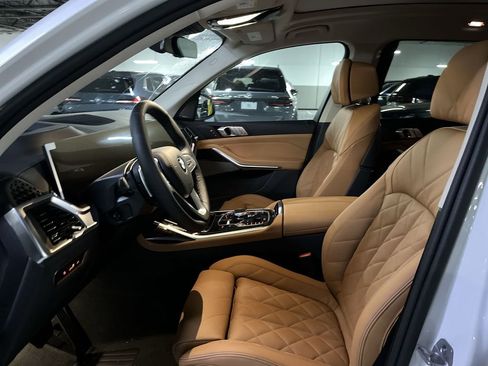 New 2026 BMW X7 xDrive40i image 11