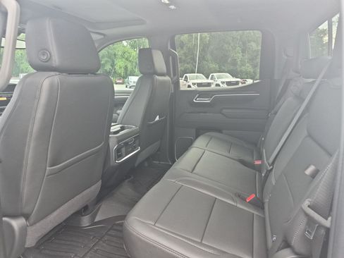 Used 2026 GMC Sierra 1500 SLT w/ SLT Premium Plus Package AWD/4WD image 12