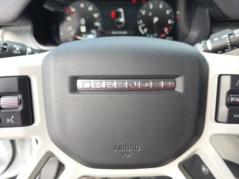 Used 2023 Land Rover Defender 130 SE image 12