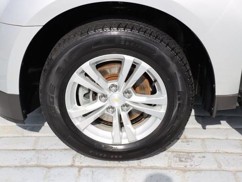 Used 2015 Chevrolet Equinox LS FWD image 34