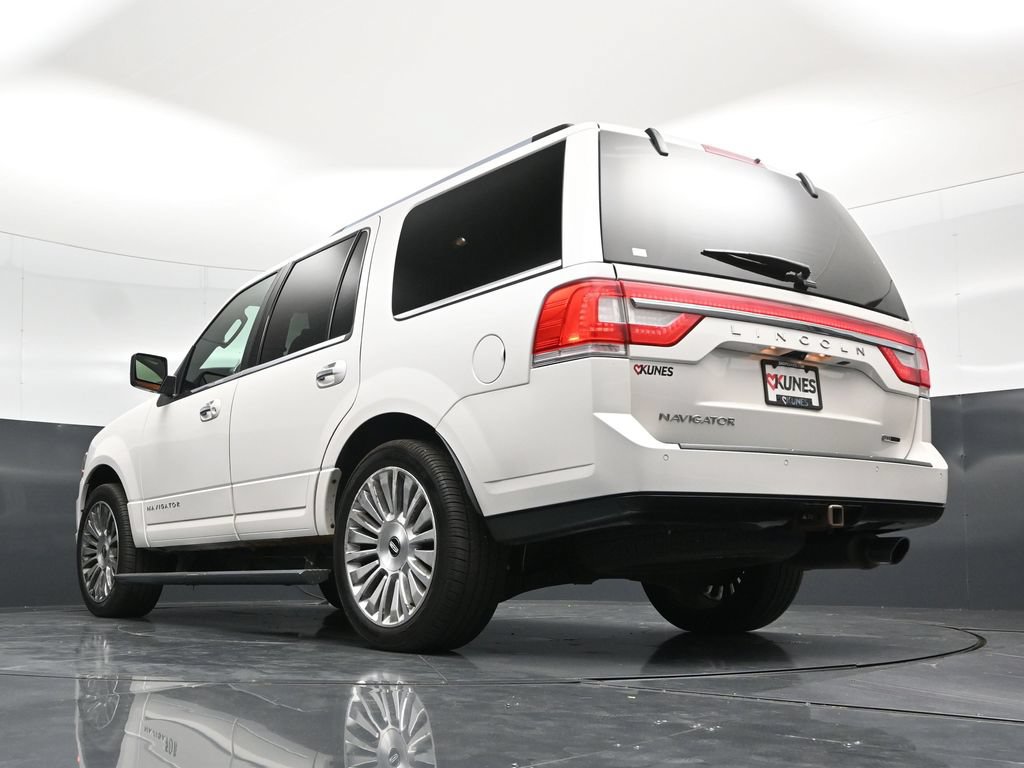Used 2016 Lincoln Navigator Reserve AWD/4WD image 63