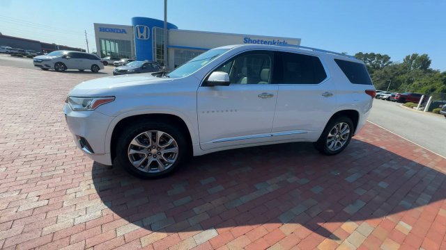 Used 2021 Chevrolet Traverse Premier w/ LPO, Floor Liner Package AWD/4WD image 7