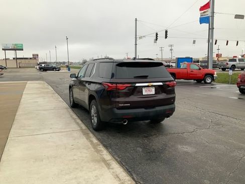 Used 2023 Chevrolet Traverse LT image 9