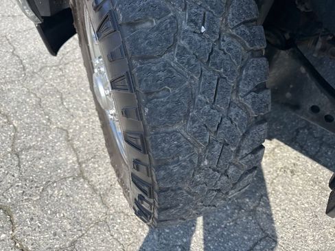 Used 2023 RAM 2500 Tradesman w/ Chrome Appearance Group image 30