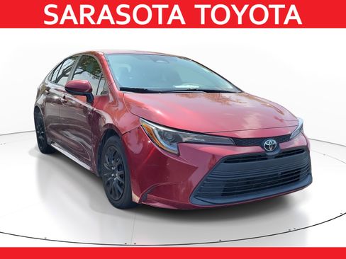 Used 2023 Toyota Corolla LE image 1